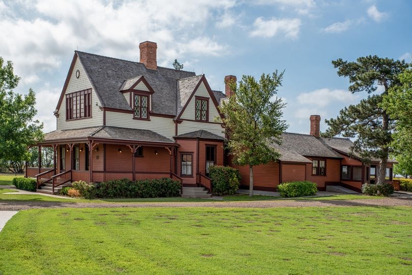 A large Victorian ranch house